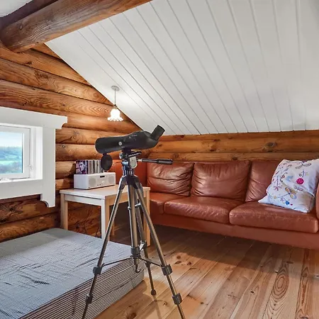 2 Bedroom Cozy In Ferienhaus