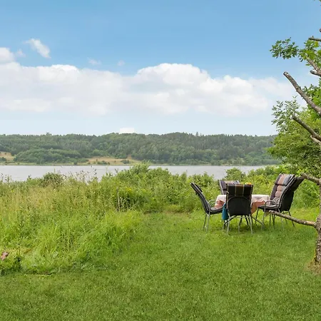 2 Bedroom Cozy In בית נופש